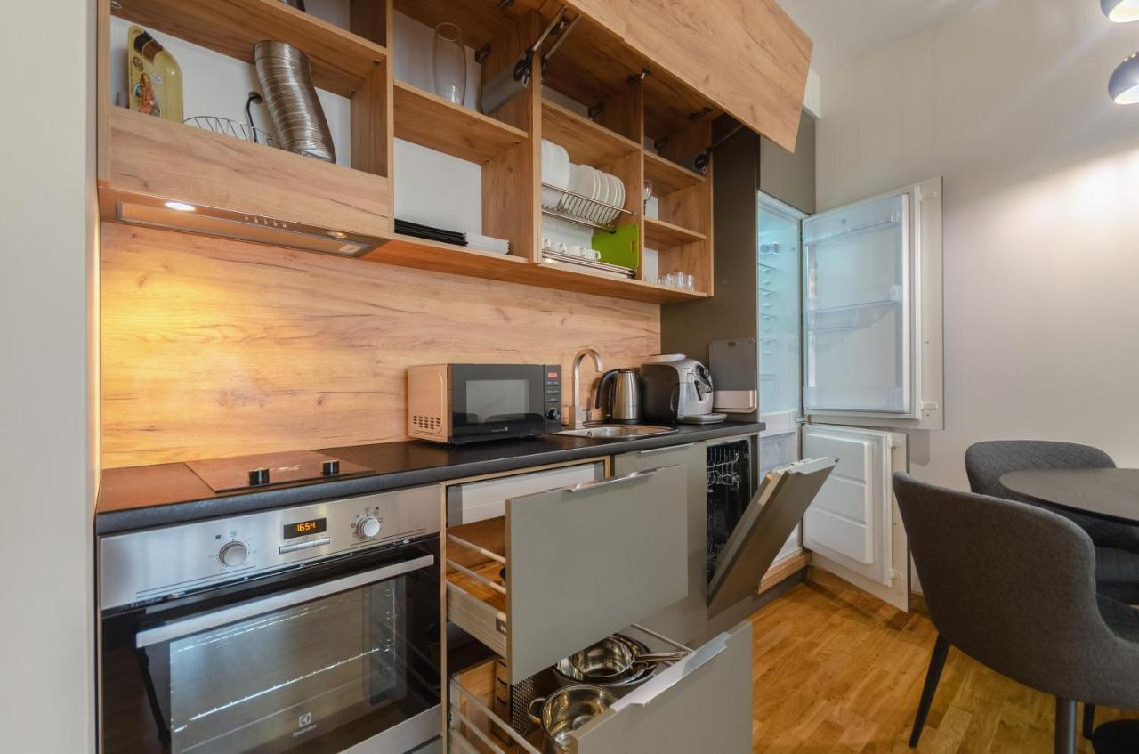 Petrovdom 408-467-471-277-377 In Central Park Cozy Apartments Київ Екстер'єр фото