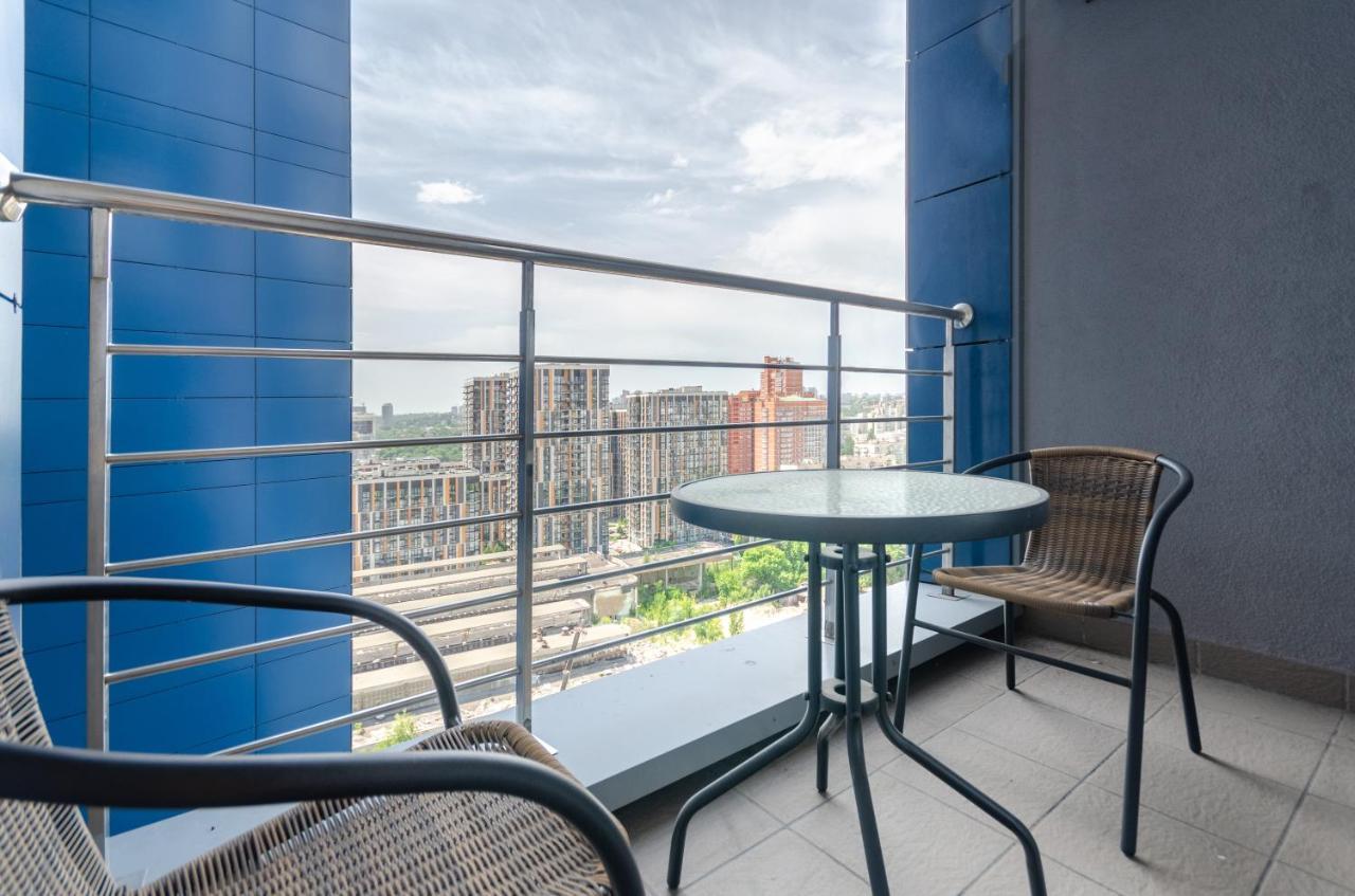 Petrovdom 408-467-471-277-377 In Central Park Cozy Apartments Київ Екстер'єр фото