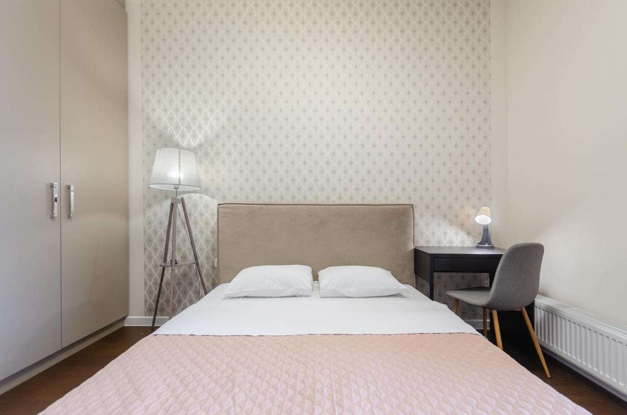 Petrovdom 408-467-471-277-377 In Central Park Cozy Apartments Київ Екстер'єр фото