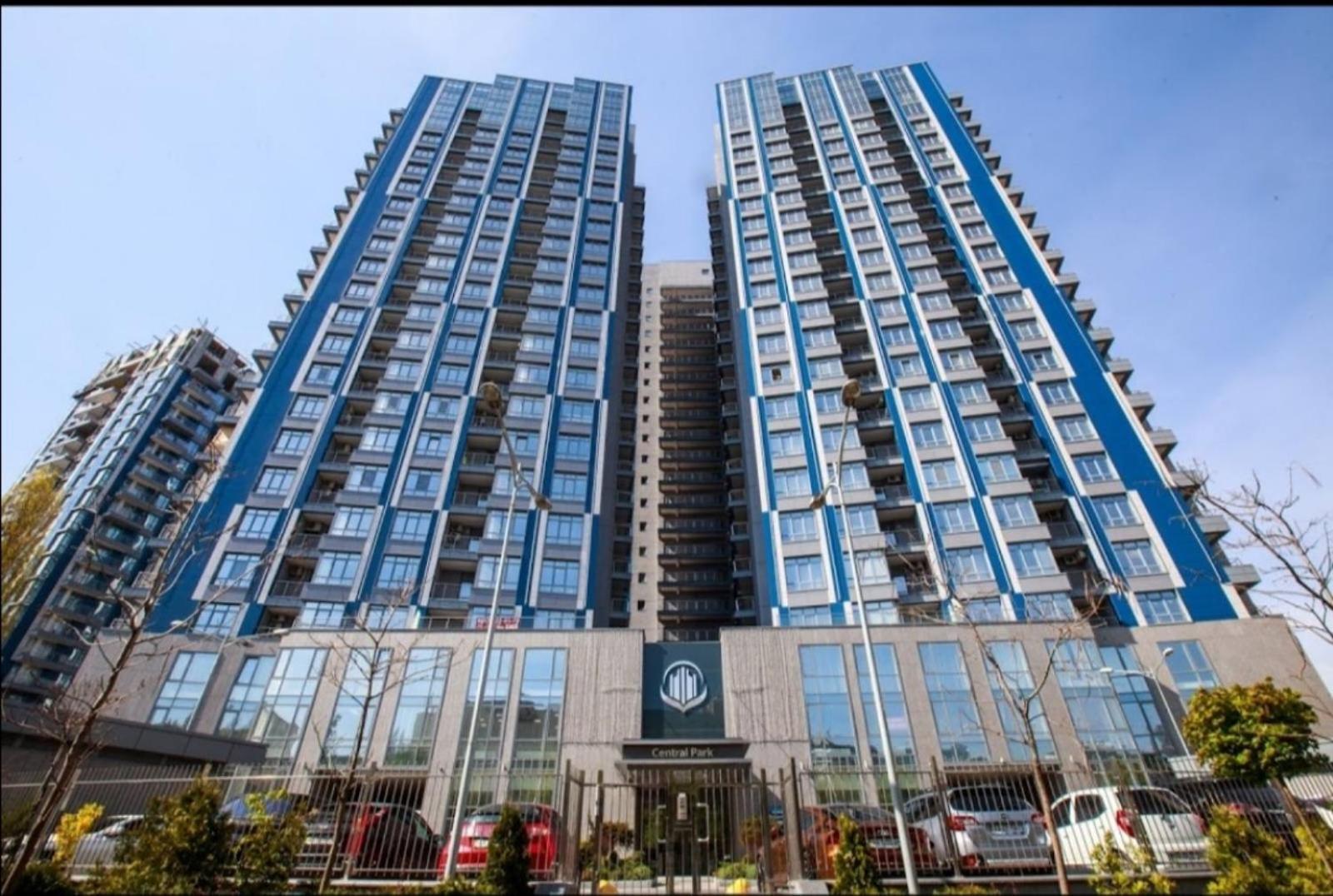 Petrovdom 408-467-471-277-377 In Central Park Cozy Apartments Київ Екстер'єр фото