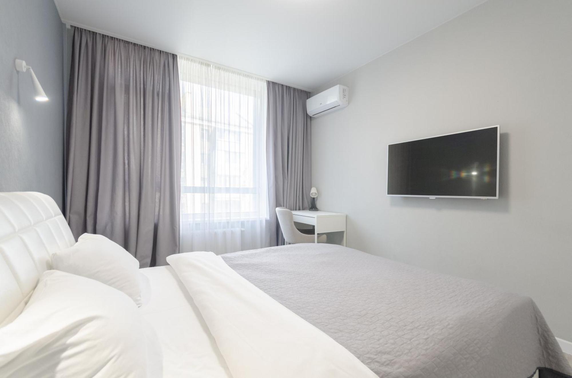 Petrovdom 408-467-471-277-377 In Central Park Cozy Apartments Київ Екстер'єр фото